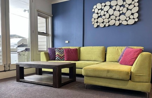 Hotham Heights Apartment | White Crystal 110- ski-in ski-out