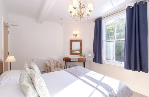 Coalbrookdale Hotel | White Hart Cafe Bar & Bistro
