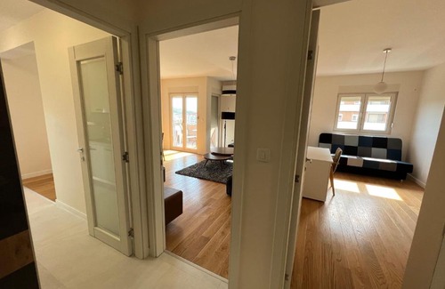 Podgorica Apartment | White Homes 48 - Central Point