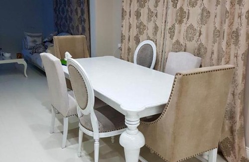 Kentron Villa | White House