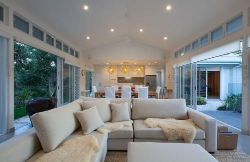 Marcoola House | White Sands Beach House