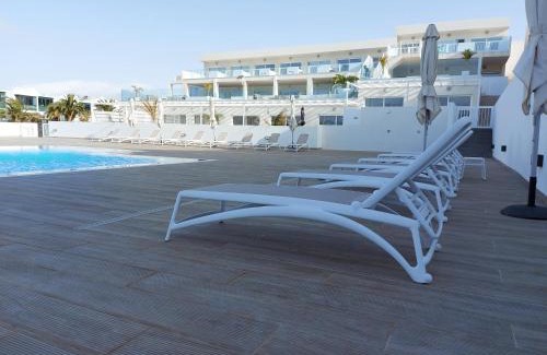 Costa Teguise Apartment | White Suite Deluxe