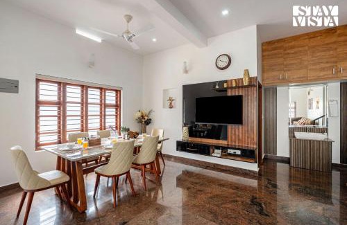 Muttil South Villa | Whitewood Serene 5BHK Party House - Wayanad