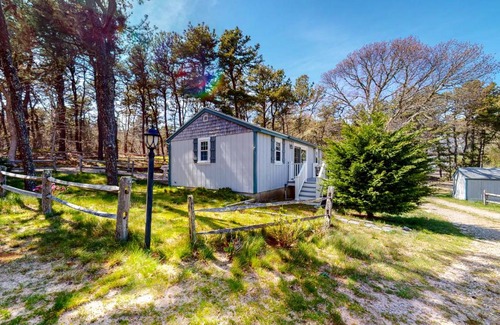 North Truro House | Whitman Surf Cottage & Great Hollow Retreat