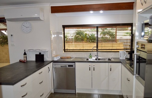 Happy Valley House | Whole House Plus Granny Flat