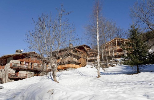 Sainte-Foy-Tarentaise Apartment | Wifi, ski-in/ski-out & foot of the slopes, fitness, swimming pool, tv, ski locker, 79-83m²