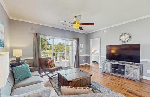 Central Myrtle Beach Apartment | Wild Iris 202