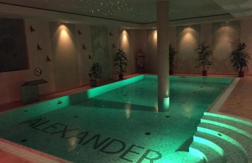 Mielno Apartment | Willa Alexander Resort & SPA - caloroczny kryty BASEN