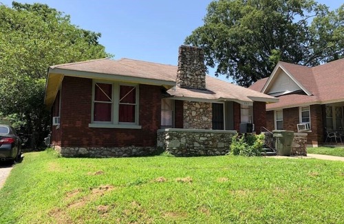 Vollintine-Evergreen House | Willett Home, a Quiet Getaway