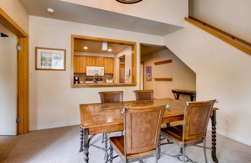 Lakeside Village Condo | Willows 1716