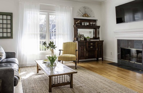 Summerhill House | Windows Down Summary: