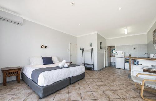 Lancelin Apartment | Windsurfer Beach Studio