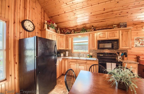 New Braunfels House | Wine Cup Rr9122wc 1 Bedroom Home by RedAwning