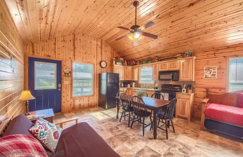 New Braunfels House | Wine Cup Rr9122wc 1 Bedroom Home by RedAwning