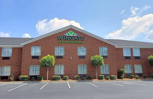 Port Wentworth Hotel | Wingate by Wyndham Port Wentworth Savannah Area