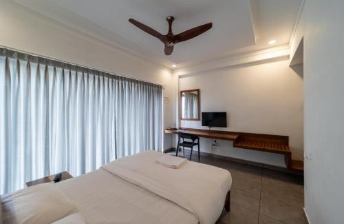 Valparai Hotel | WINTEL WILD