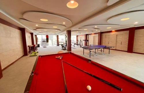 Gadherni Hotel | Winterline Resort Near Mall Road Manali - Centrally Heated & Air Cooled