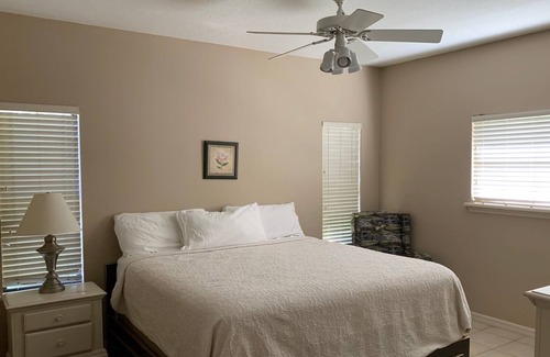 Lady Lake House | Wisteria House on 400-Acre Resort