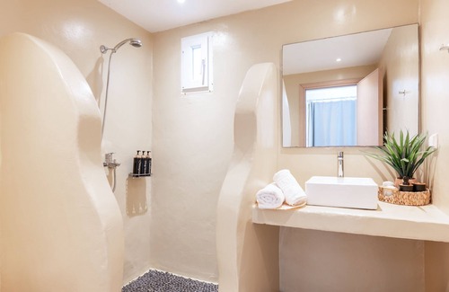 Tourlos House | With-inn Mykonos Suites