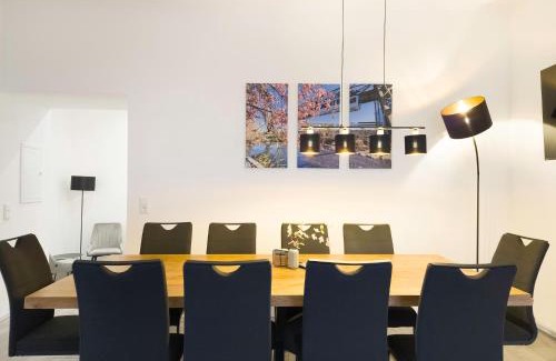 Wuppertal Apartment | Wolkenfuchs 111qm - City Nähe DUS & Essen & Köln - familienfreundlich - 10 Personen - 3 Bedrooms