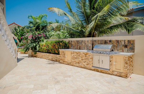 Noord Apartment | Wonderful 2-bedroom Apartment 2 km From Eagle Beach