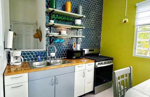 Ceiba Cottage | Wonderful 2-bedroom cottage with AC in charming Ceiba. Minutes from the Ferry.