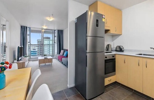 Auckland Central Business District Apartment | Wonderful Apartment in Quiet CBD Neighbourhood!