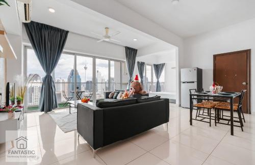 Chow Kit Apartment | Wonderful KLCC View at Regalia Suites