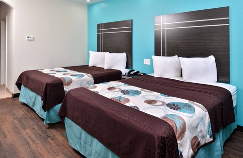 Spring Hotel | Wonderful Place To Stay! 3 Spacious Units! Near TGR Exotics Wildlife Park!