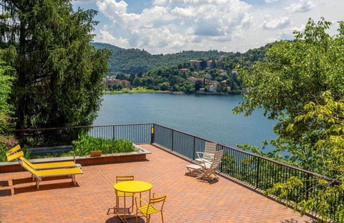 Laveno Villa | Wonderful private villa for 9 guests with WIFI, TV and terrace
