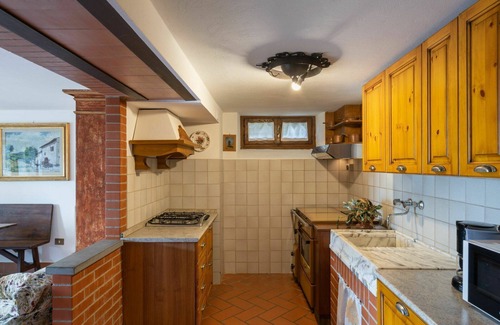 Poggio di Loro House | Wonderful private villa for 6 guests with private pool, TV and terrace