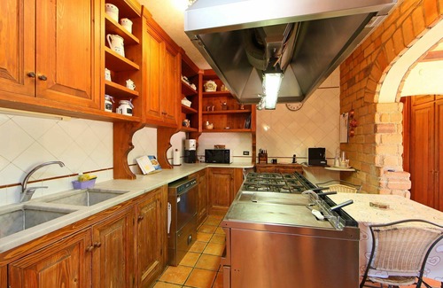 Monte Compatri Villa | Wonderful private villa with private pool, WIFI, A/C, TV, patio, pets allowed and panoramic view