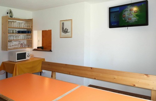 Serfaus House | Wonderful private villa for 10 people with private pool, WIFI, TV and terrace