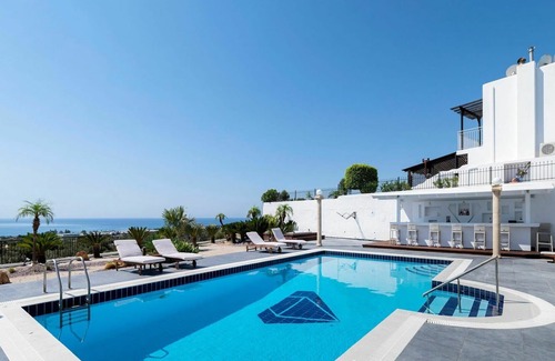 Gennadi Villa | Wonderful private villa with WIFI, private pool, A/C, TV, patio, panoramic view and parking
