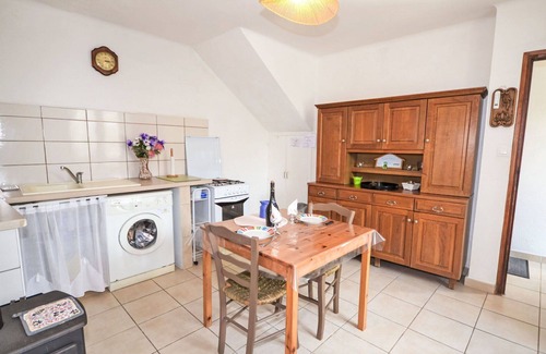 Montreal House | Wonderful private villa for 2 people with TV, patio, pets allowed and panoramic view