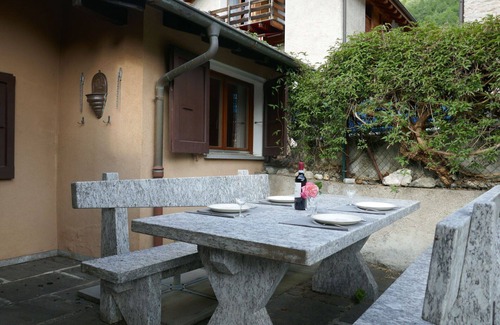 Olivone House | Wonderful private villa for 4 people with WIFI, TV, patio, pets allowed and panoramic view