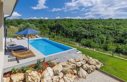 Nova Vas House | Wonderful private villa for 12 people with WIFI, A/C, private pool, TV and terrace