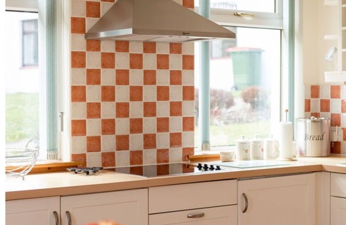 Maybole House | Wonderful private villa for 6 people with WIFI, TV, pets allowed and panoramic view