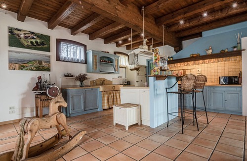 Ca' Pirami Villa | Wonderful private villa with WIFI, private pool, hot tub, A/C, TV, pets allowed and panoramic view