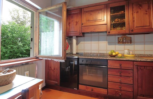 Nevegal House | Wonderful villa for 6 guests with WIFI, TV, terrace and pets allowed
