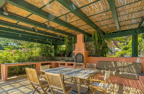 Rapallo Villa | Wonderful villa for 8 guests with WIFI, A/C, private pool, TV and patio