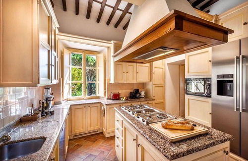 Lucca Villa | Wonderful villa with WIFI, private pool, A/C, TV, terrace and panoramic view, close to Lucca