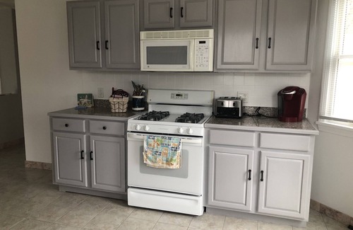 Popponesset House | Wonderfully Spacious Poppy beach house walk to water and market place 3BR-4 bath