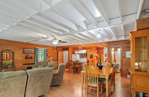 Bremen House | Wonderland Cabin: 3 BR, 2 BA House in Bremen, Sleeps 10