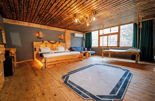 Ardesen Hotel | Wooden Palace