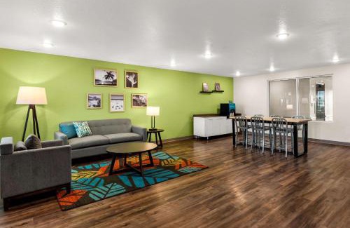 Port Saint Lucie Hotel | WoodSpring Suites Port St Lucie