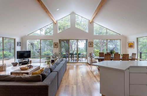 Ocean Beach House | Woodstock I Private Properties
