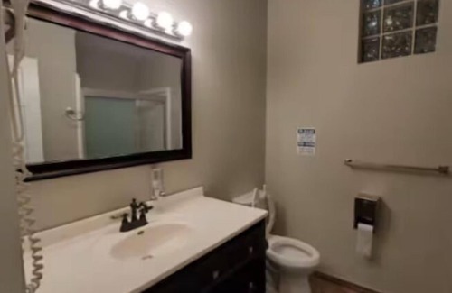 South Loop Hotel | Work, Explore, Rest | Ideal for Solo Guests