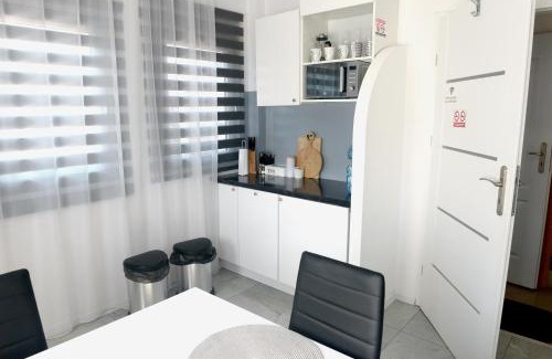 Piaseczno Apartment | Work & Sleep