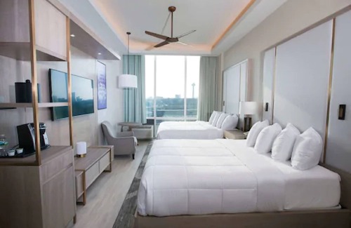 Downtown Niagara Falls Hotel | Wyndham Garden at Niagara Falls